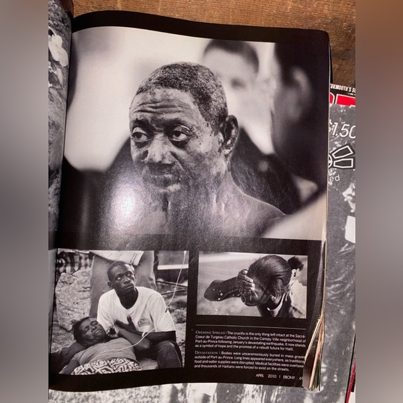 Sade EBONY magazine 2010 used 

HOLLYWOOD CA
A JOHNSON PUBLICATION® - Picture 2 of 4